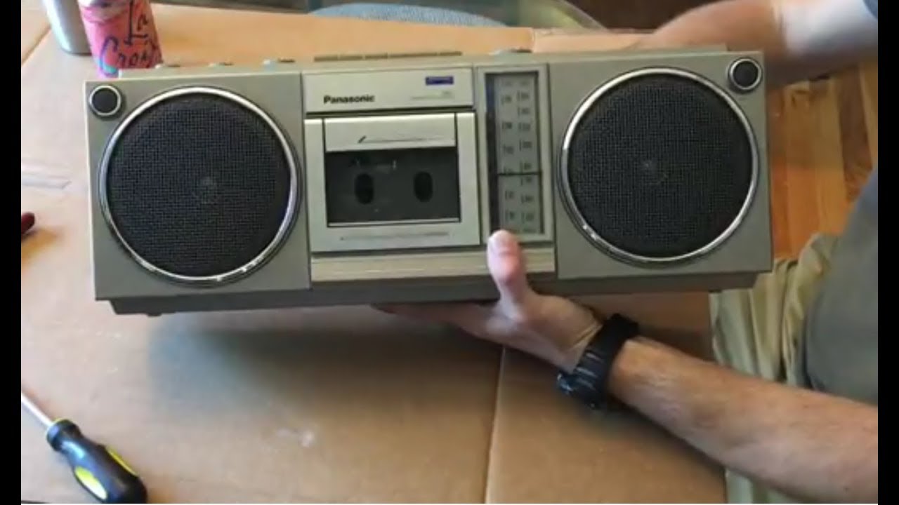 Vintage 80's Boombox to Bluetooth DIY Repurpose