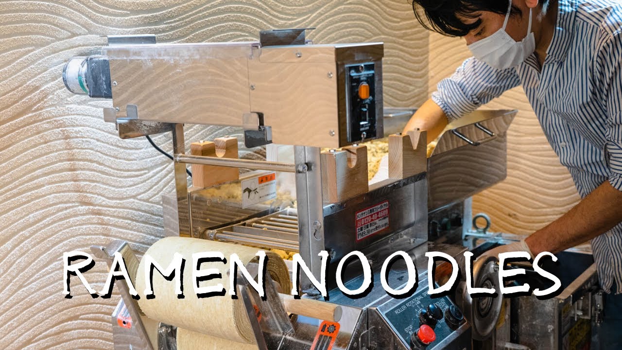 How we make noodles / Inside a Ramen Restaurant