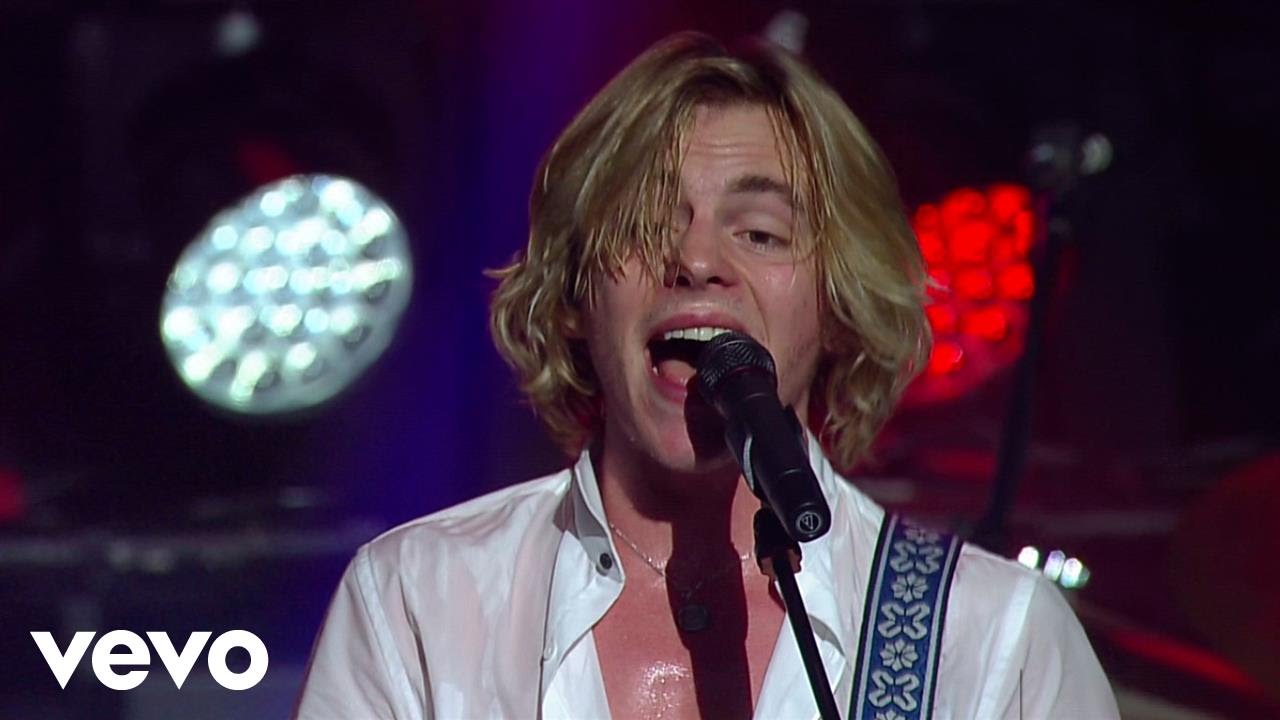 R5 - (I Can't) Forget About You (Vevo Presents: FunPopFun Festival)