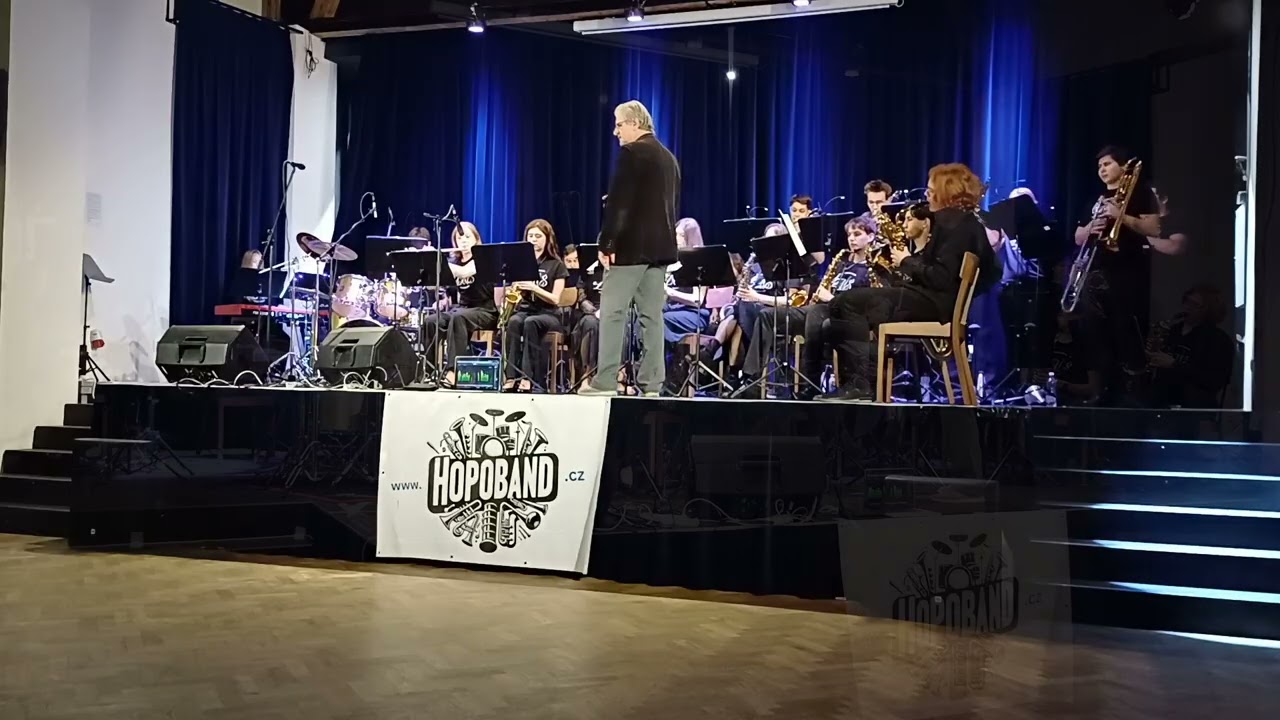 FF BANDík ve Chvalské stodole