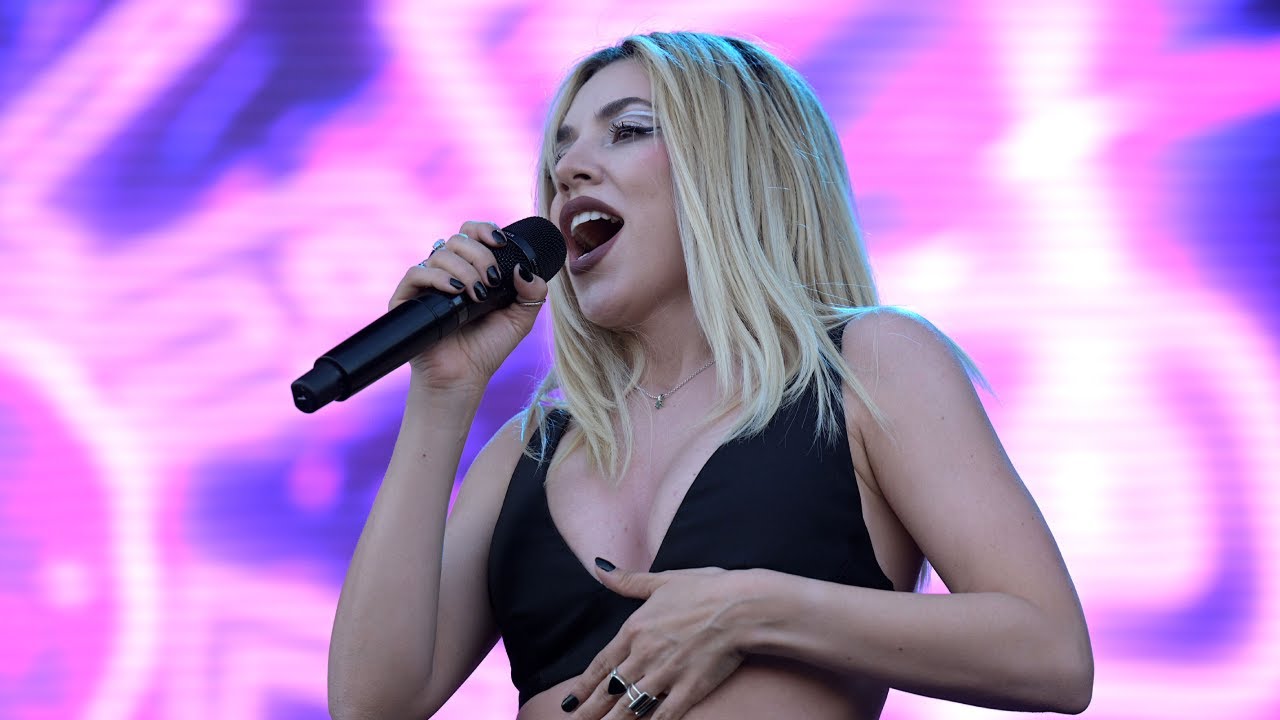 Ava Max &ndash; Lollapalooza Berlin 2023 (Full Performance)