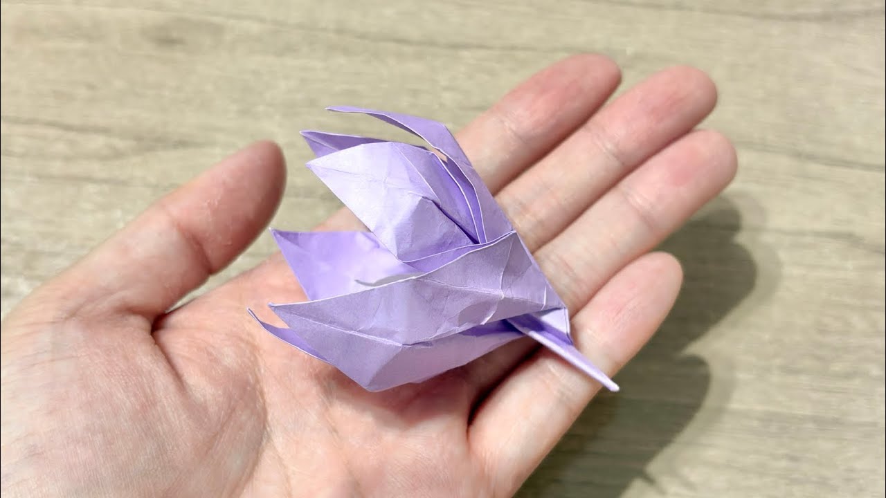 Origami Flower Crocus By Makoto Yamaguchi 折り紙 クロッカス 摺紙 番紅花