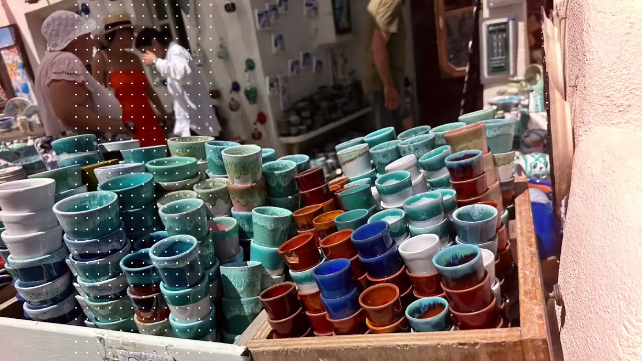 🇬🇷 Shopping in the streets of Oia, Santorini 🇬🇷