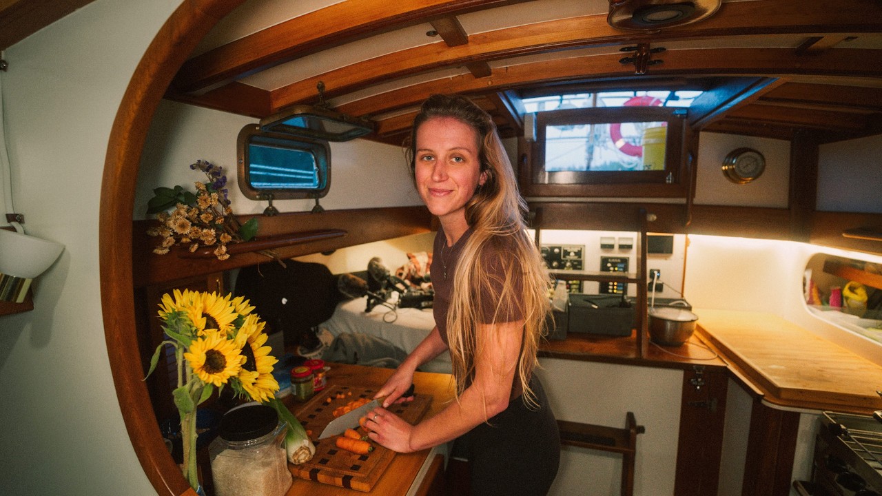 Living On A Boat in Canadian Winter
