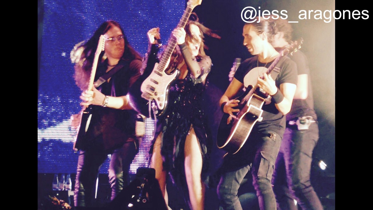 MALÚ - TOUR CAOS