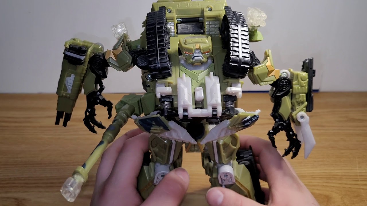Transformers 2007 Leader Class Brawl Review
