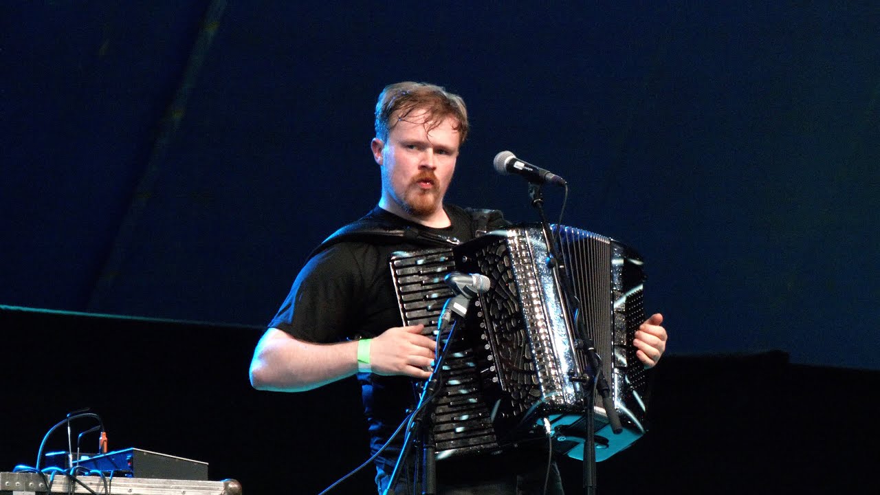 Dueling Banjos played by Scottish musician Ruairidh Maclean 'RuMac' on  accordion at Inverness 2024