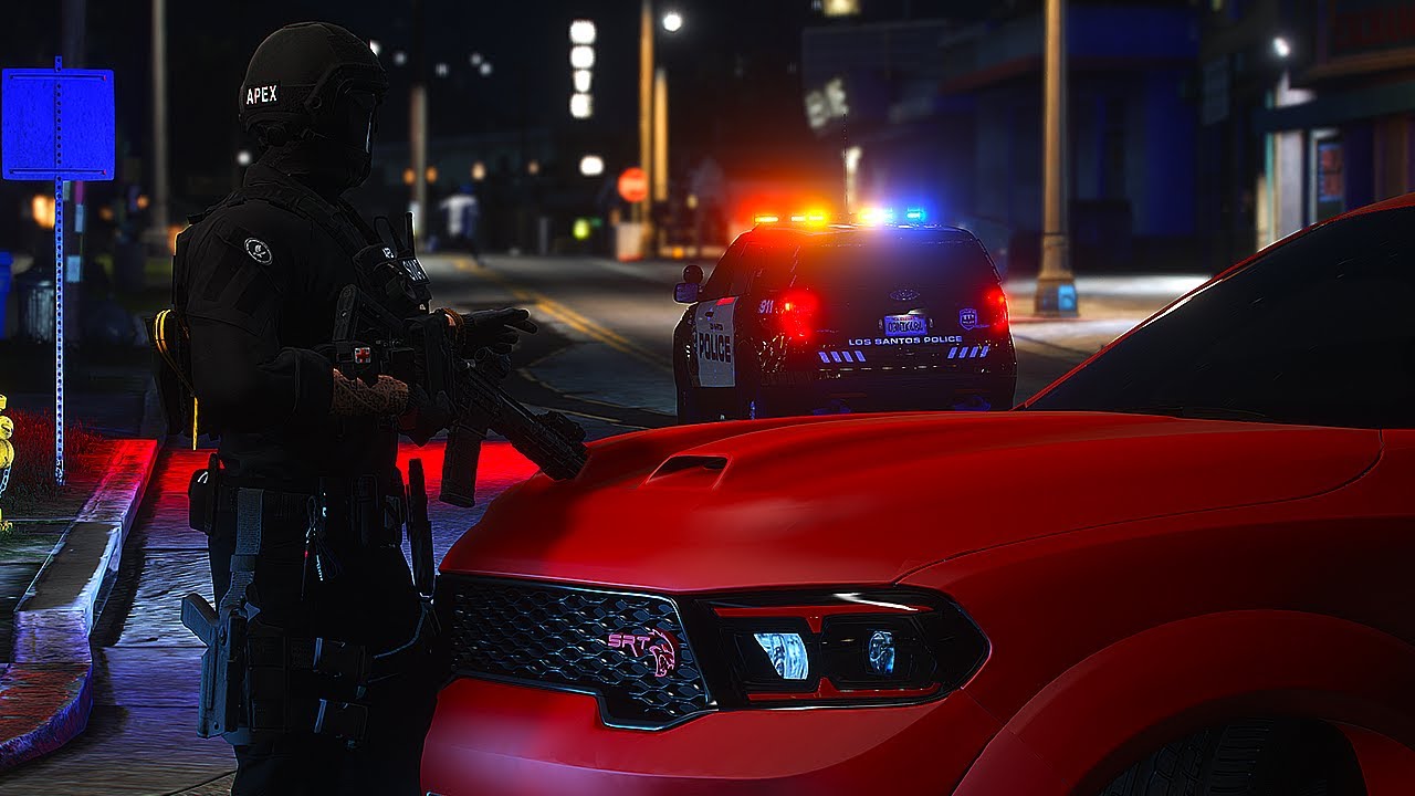 Three Man SWAT Team Stops A Gang War in Diverse Roleplay GTA 5 RP