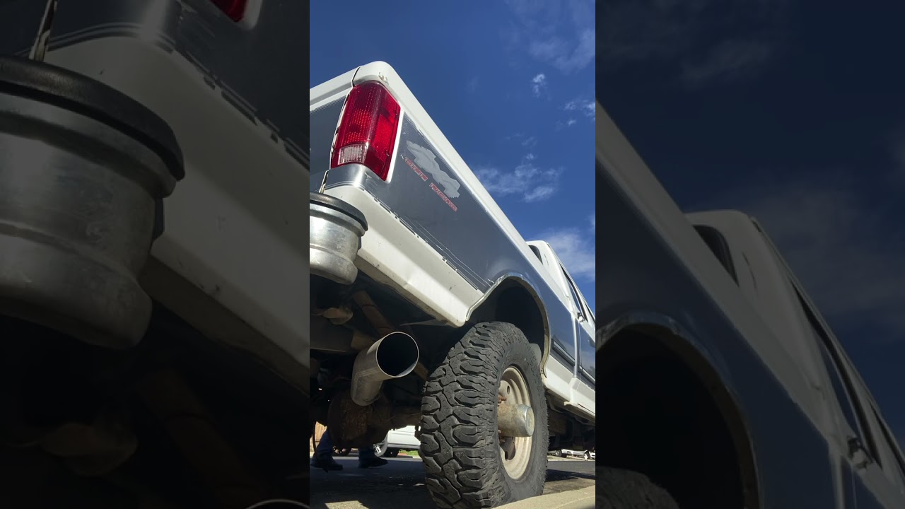 7.3 Powerstroke |stock exhaust straight pipe vs 5 inch exhaust|