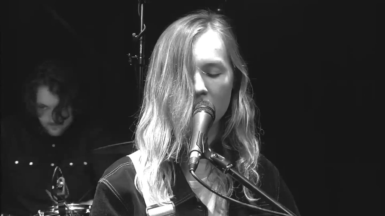 The Japanese House performs Face Like Thunder for BBC Introducing