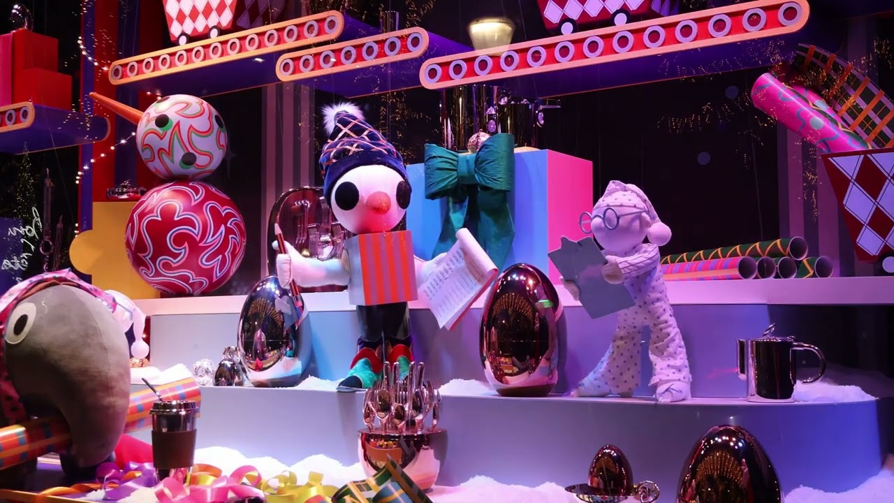 Galeries Lafayette 2025 - Vitrines de Noel