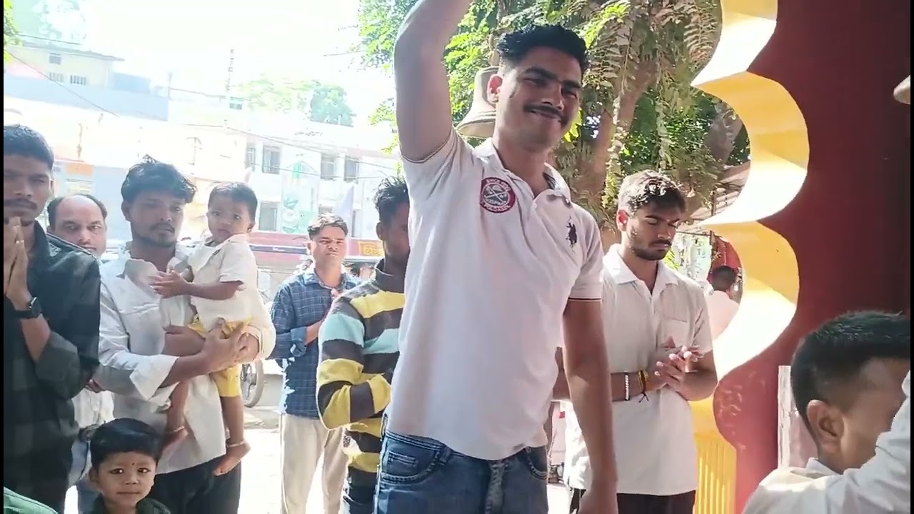 🕉️ शनिवार प्रातः लाइव आरती दर्शन श्री मनोकामनेश्वर हनुमान मंदिर जवाहर चौक भोपाल 🕉️ जय श्री राम 🙏🚩🚩 