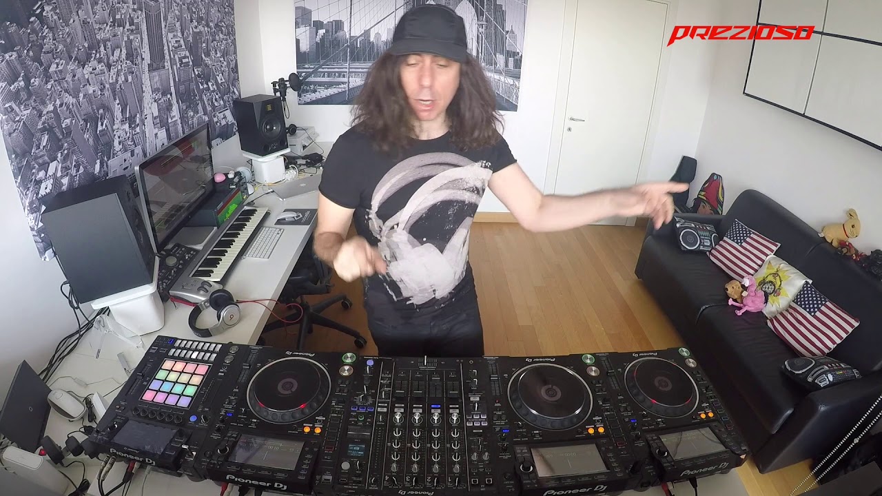 Prezioso Techno Boy 💣....ARZA 🎧