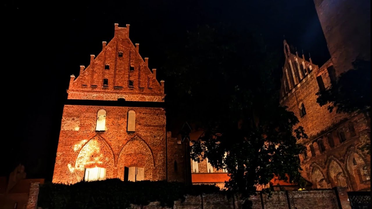 Spacer po Kwidzynie | Od zerwanego mostu nad Liwą do centrum | Zmierzch nad miastem
