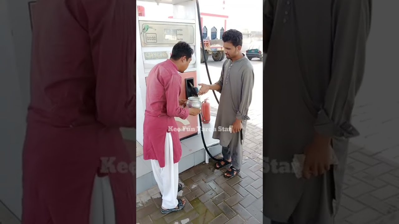 Nokar or 2000 Rupaye Funy Video!Tarqa Star!