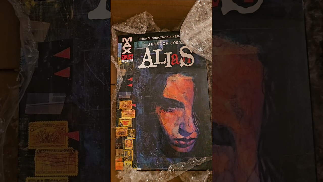 Jessica Jones Alias Omni Unboxing #marvel #marvelcomics #omnibus #comics #geek #jessicajones #Alias