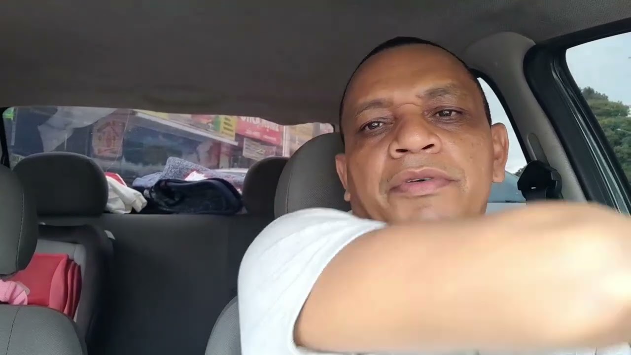 UM PASSEIO PELA CIDADE DEPOIS FUI NA  ACADEMIA 