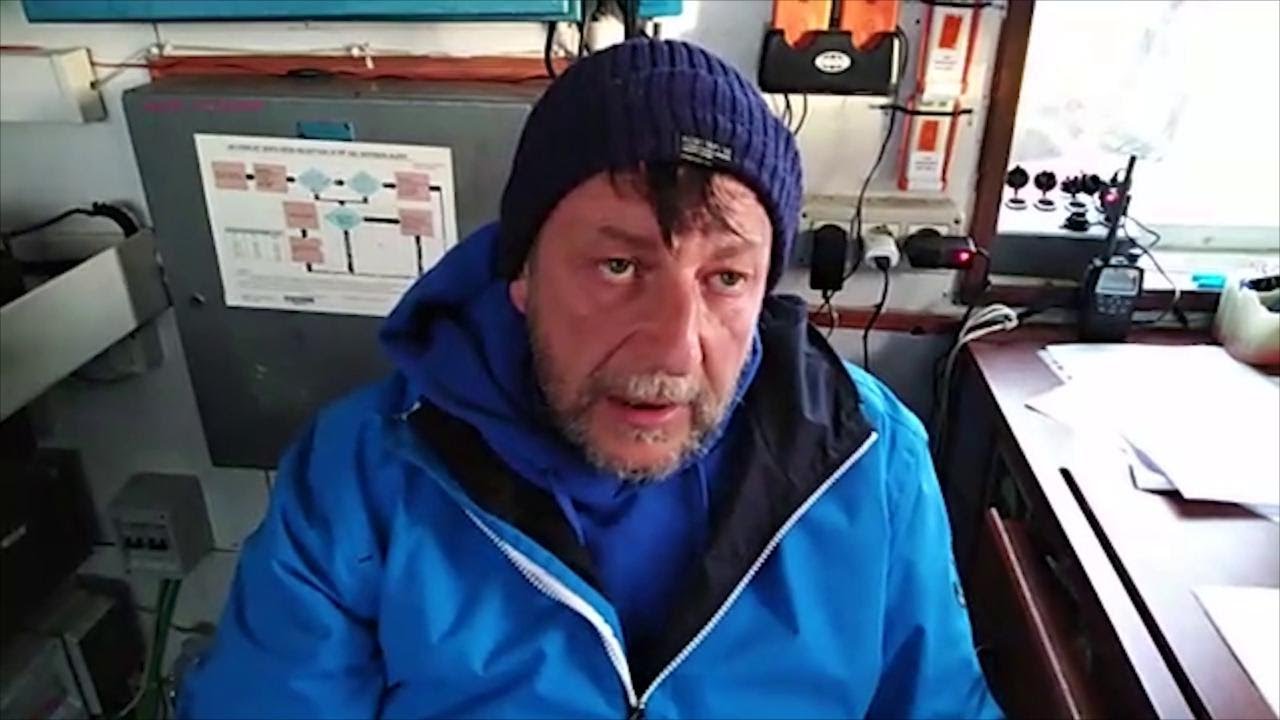 Mare Jonio, Casarini a Salvini: 