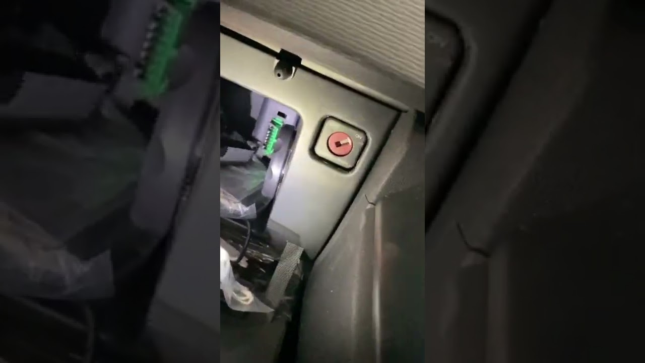 Citroen C4 Diagnostic Socket