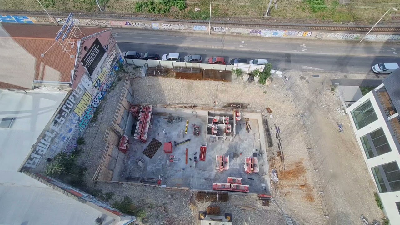 GRUTIER (6) GRUE A TOUR / un nouveau petit chantier qui serait idéal pour un grutier débutant