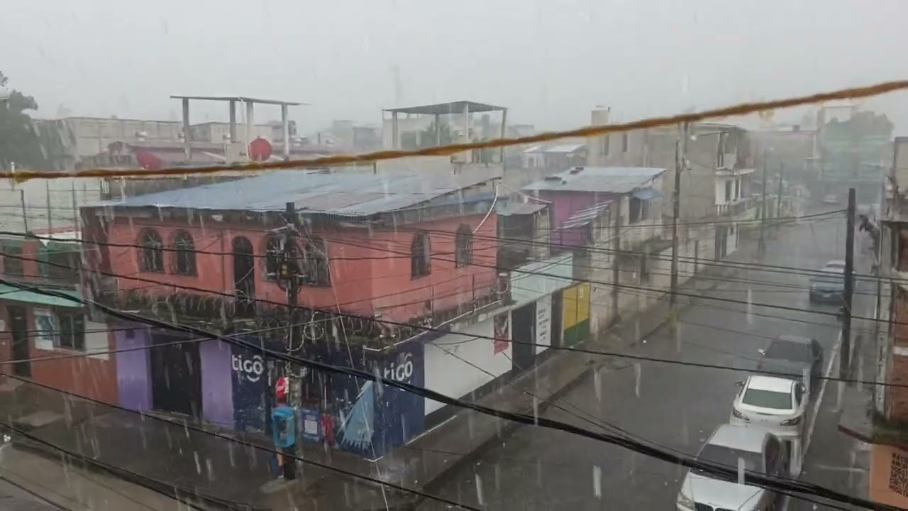 Fuerte lluvia en la ciudad de Guatemala.