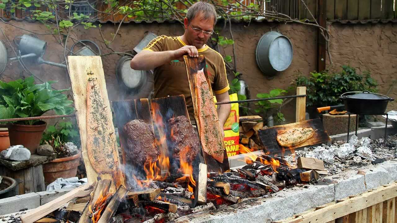 Outdoor Cooking - Jungbullen Roastbeef vs. Lachs vom Brett