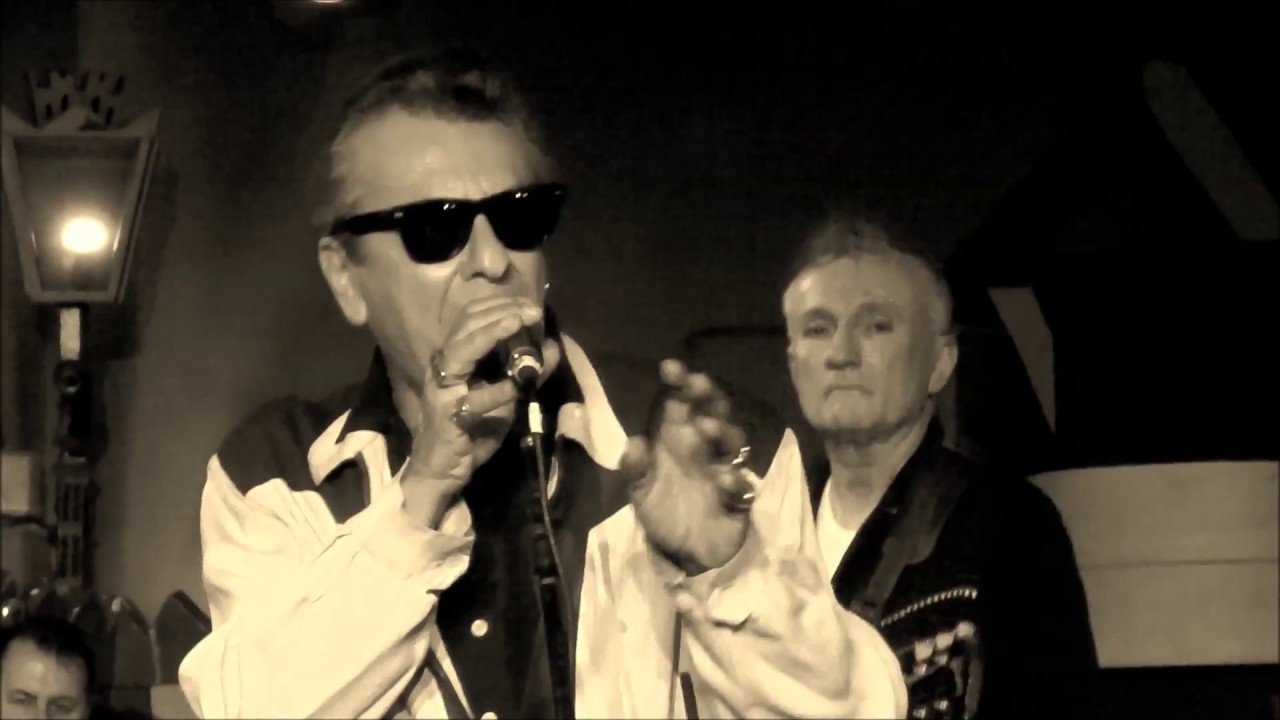 Alain Chenneviere -  Domino