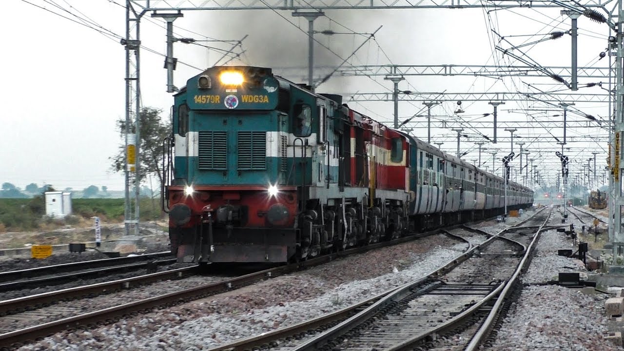 Double Headed Chugging Diesel Engines | ALCo's | Indian Railways