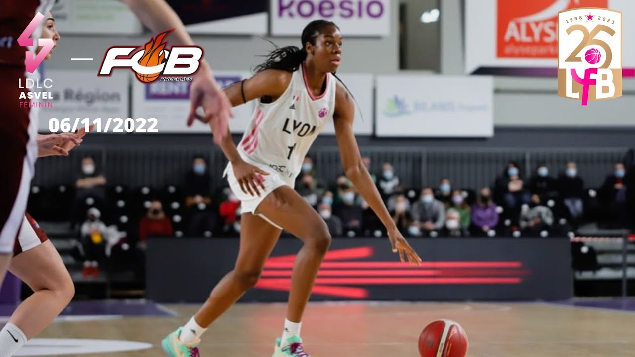 16 years old Dominique Malonga with 17 points and 6 rebounds against Flammes Carolo in LFB