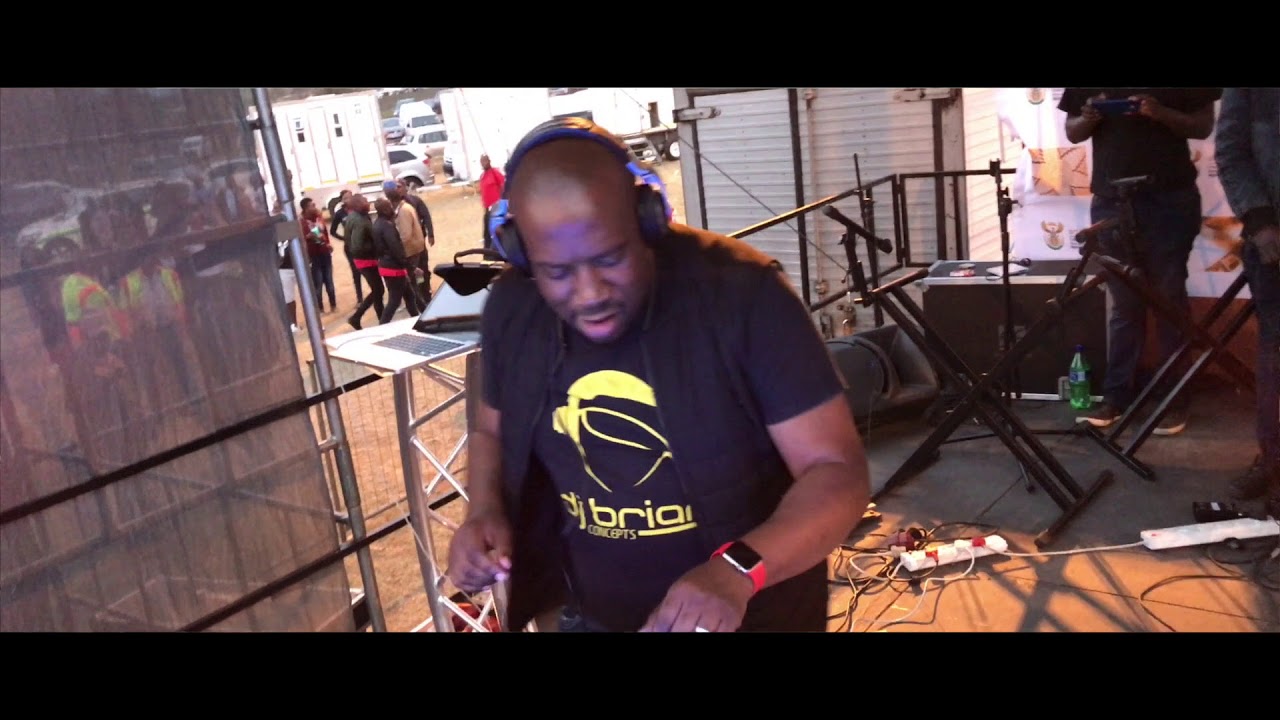 DJ BRIAN LIVE @MALAMULELE (XITSONGA MIX)