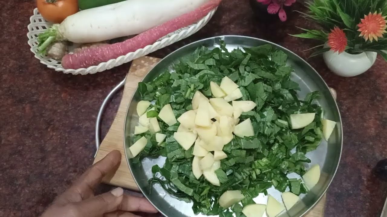 Sabse testi v simpal shag muli aur palak ka        muli palak ka mix shag