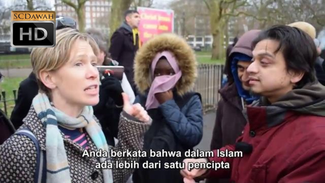 P1   Apakah Anda Tuhan Mansur vs Lizzie Kristen   Speakers Corner   Hyde Park