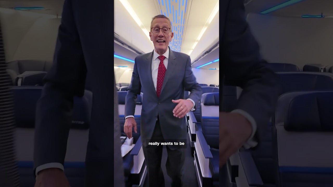 United Airlines убирает средние кресла в новых самолетах
