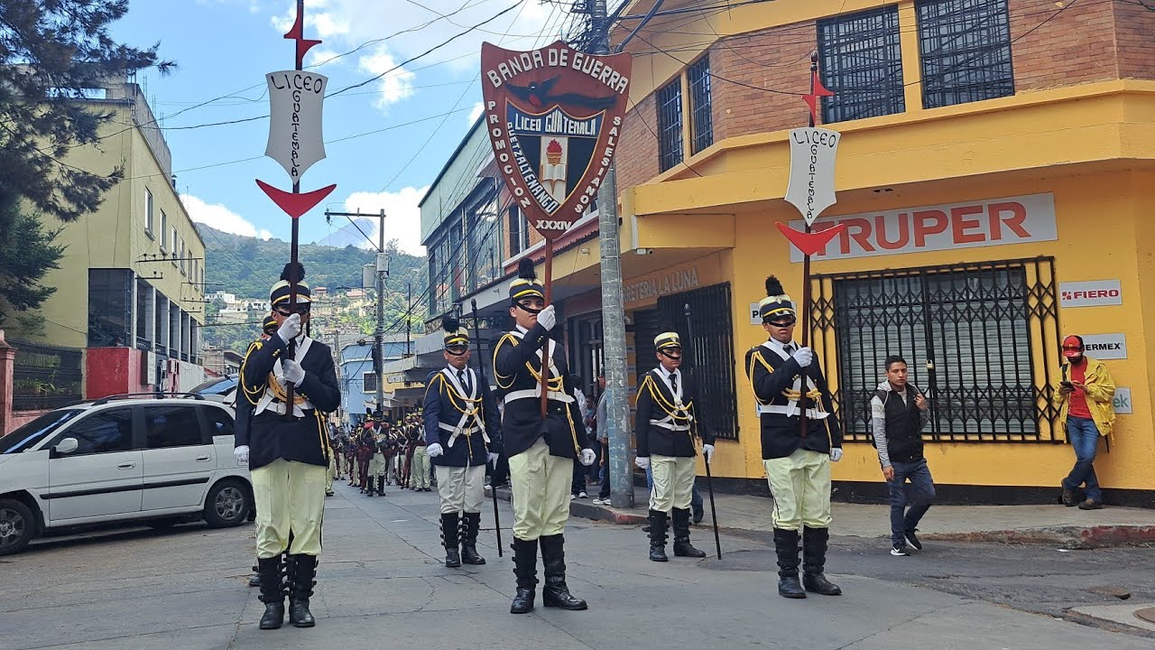 Alejandra- Banda de Guerra Liceo Guatemala 75 Años