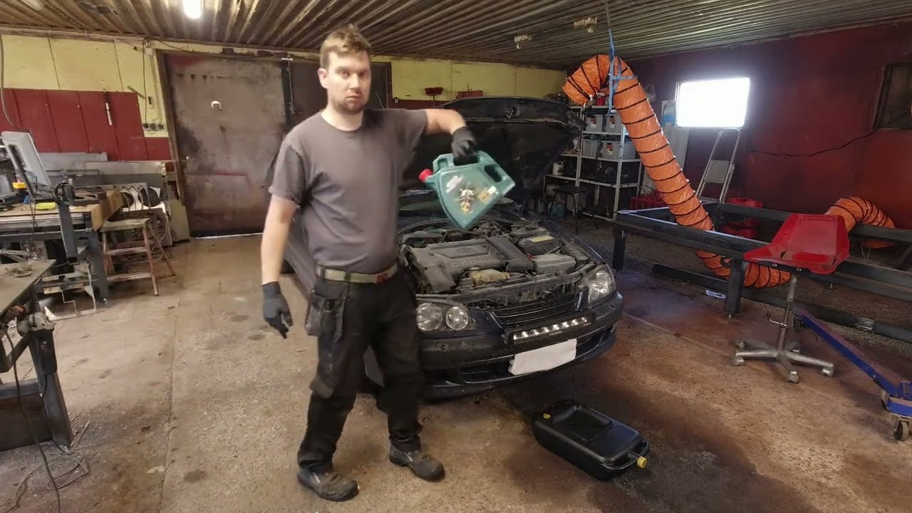 Kokeilussa 12 voltin öljynvaihtopumppu