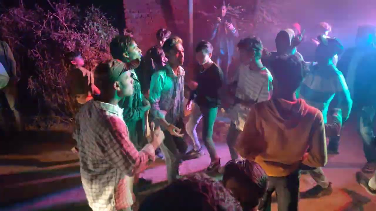 Prahalad bhaira barati dhuel udi gala kutshiria pila 