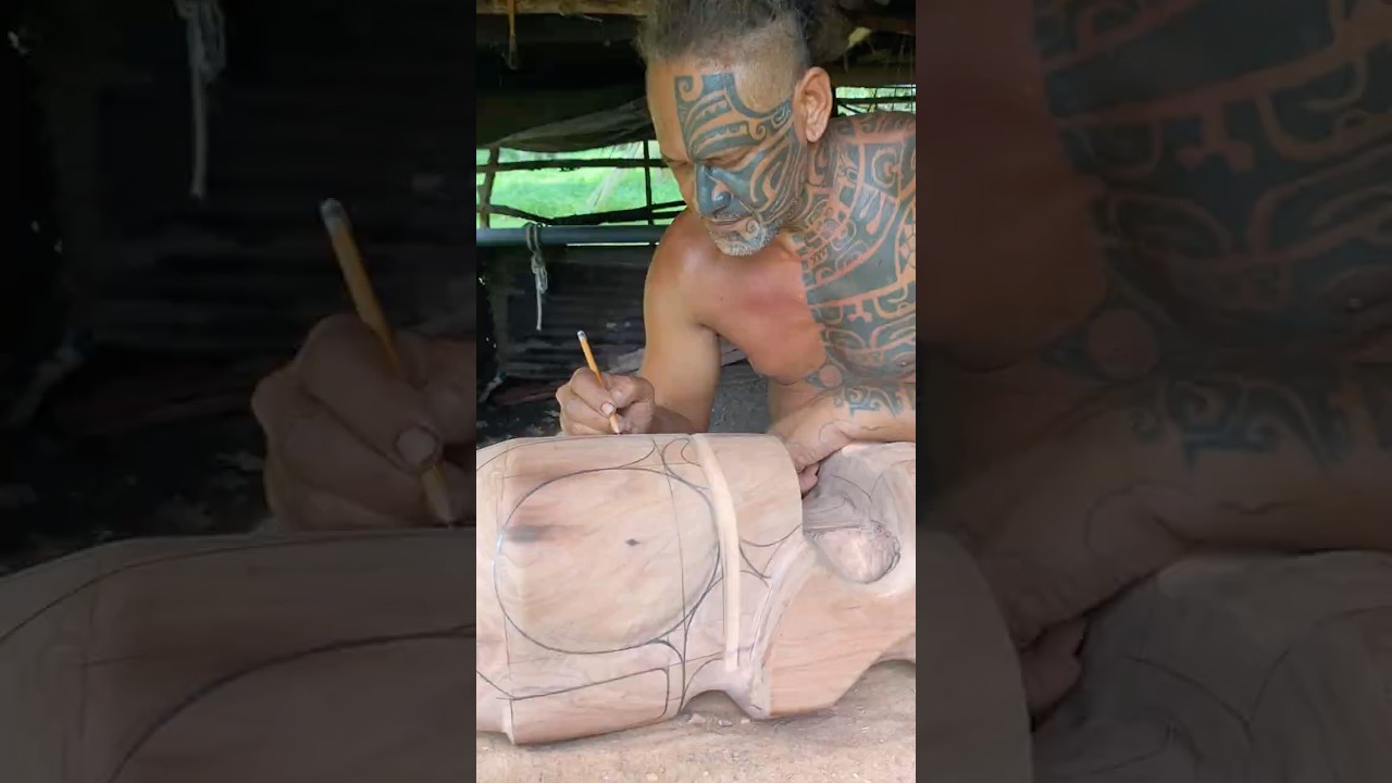 Progress on a Marquesan tiki 🛠️ Polynesian woodcarving in French Polynesia #tikiart #nukuhiva