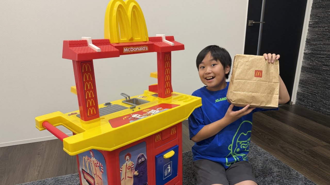 レオくんがハンバーガーを作って配達してみた！Part9 トイキッズ