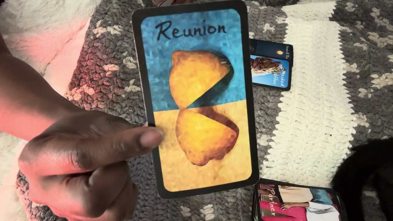CAPRICORN: BONUS! This Person is ON THE WAY! Your intuition was right! Timing Details