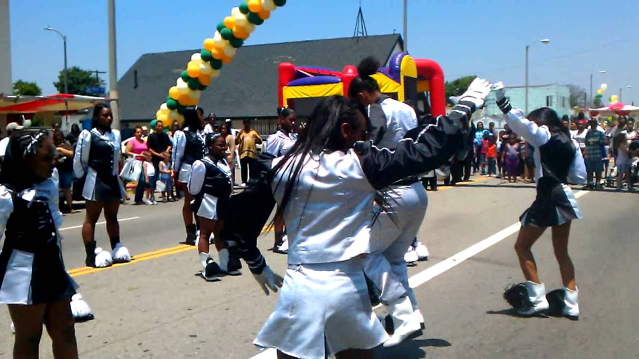 black diamonds drill team and drum squad
