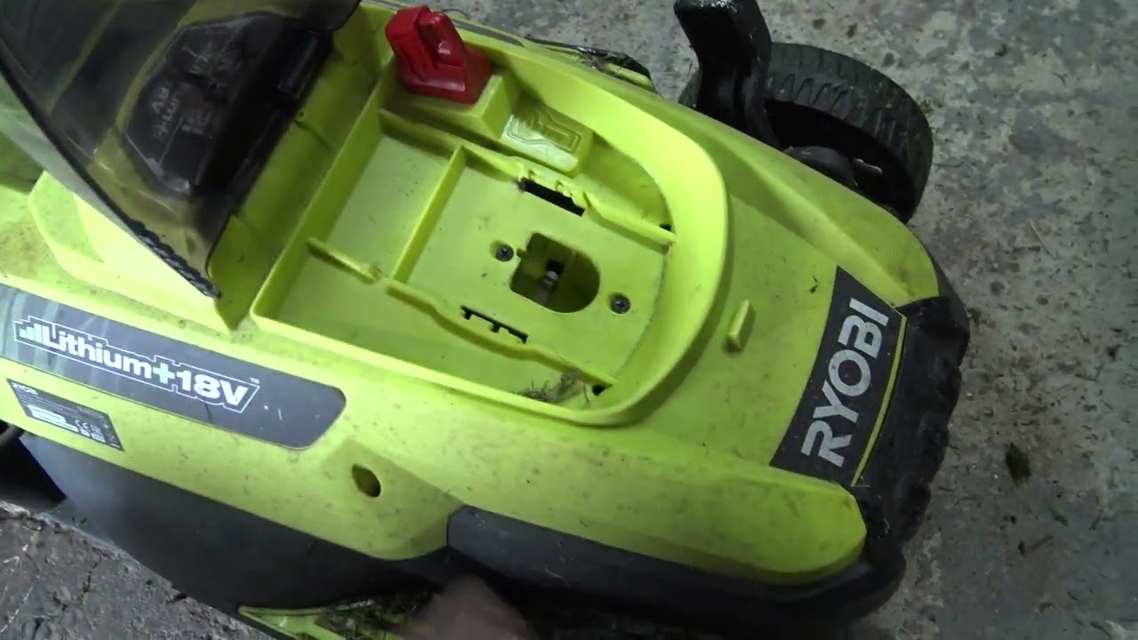 Cleaning My Ryobi Mower After a Summer Of Mowing