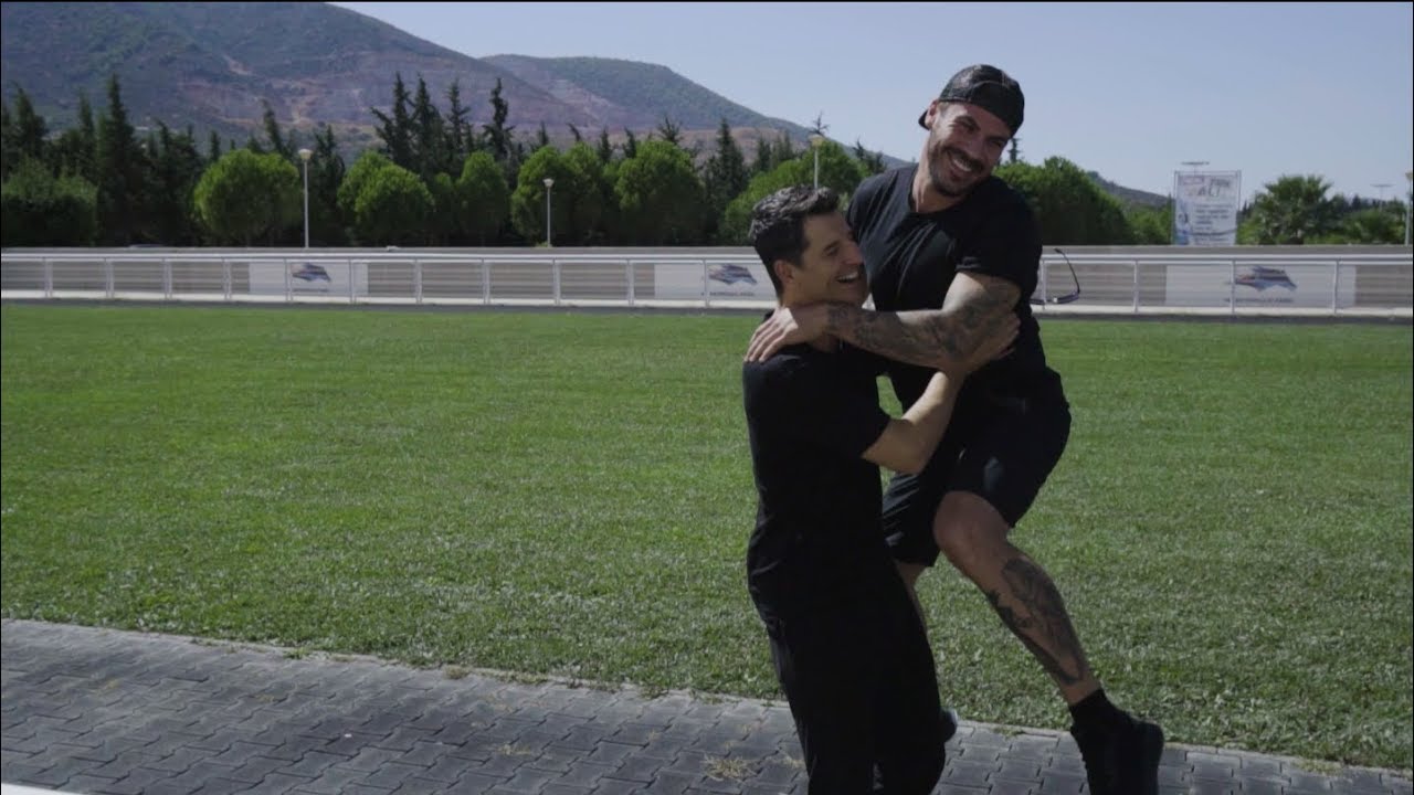 ΑΝΤΕΞΕΣ; - Web Challenges με τον Σάκη Ρουβά (Ep. 04 - Άκης Πετρετζίκης)