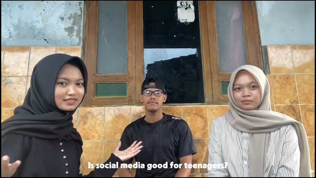 Podcast Discussion Tema : Is Social Media Good for Teenagers ?