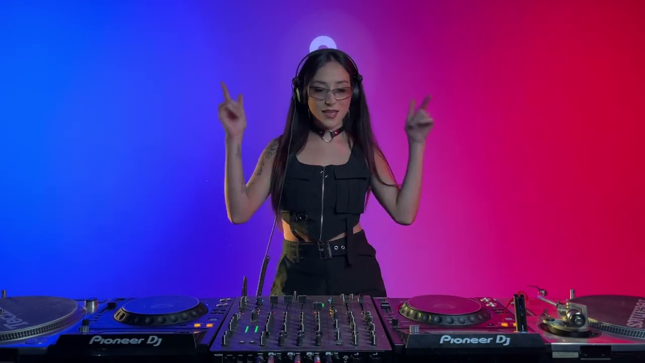 RL0948 | Karen Echev | Techno @RastroLive
