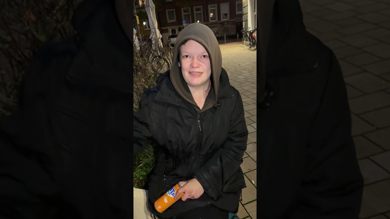 Pia, 23 - Schwanger auf der Stra&szlig;e