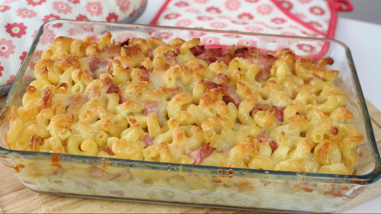 Rezept - NUDELAUFLAUF mit Schinken und Käse | Kochvideo #Kochenmitmelodie