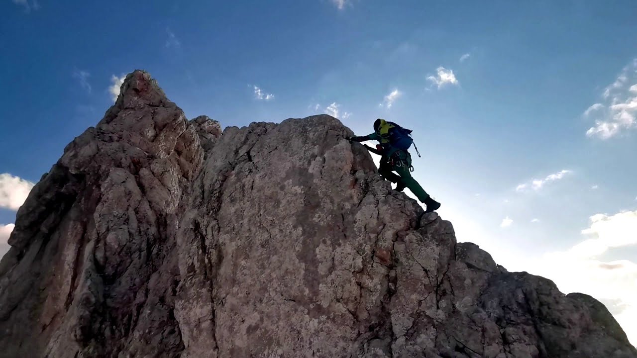 Kranjska Rinka - Skuta (Grebensko prečenje).  Ridge crossing.