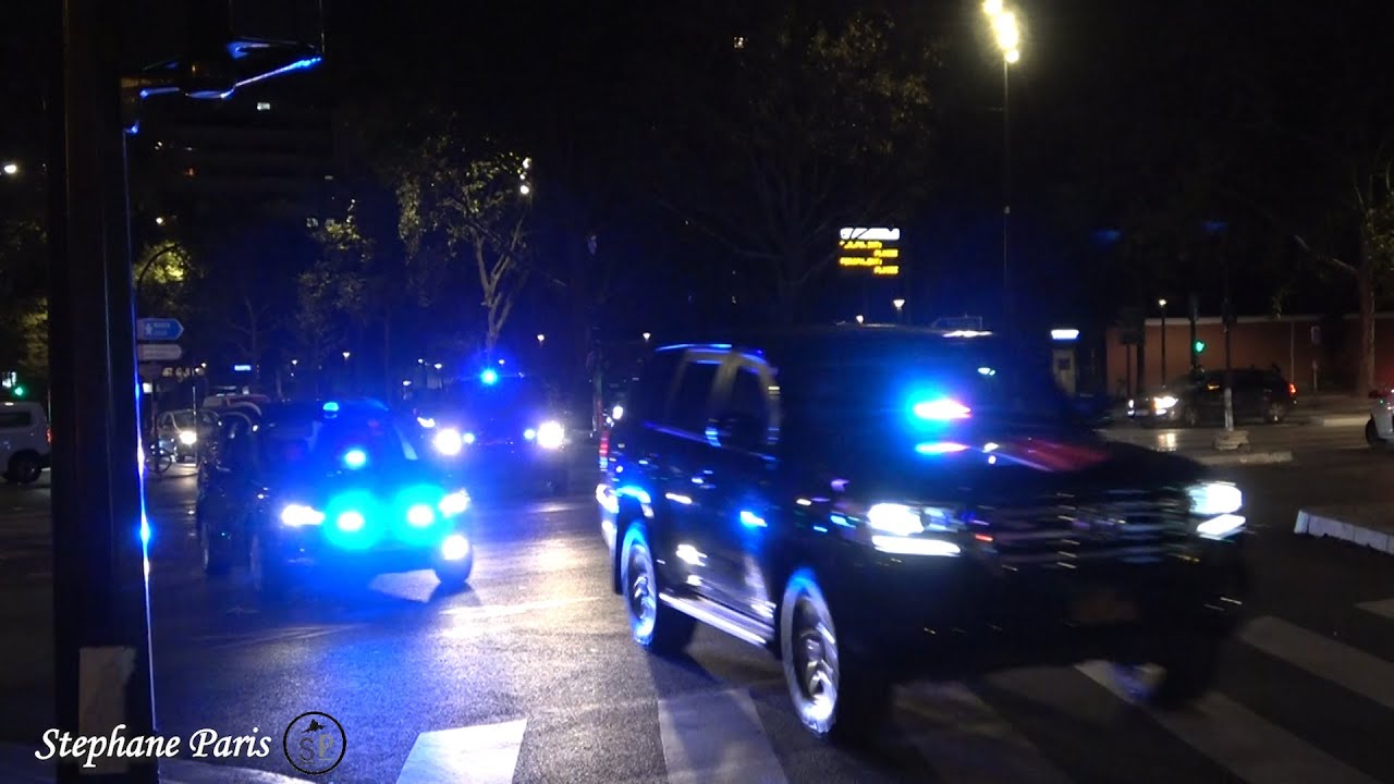 le secrétaire d'État U.S arrive  à Paris avec son Impressionnant  convoi