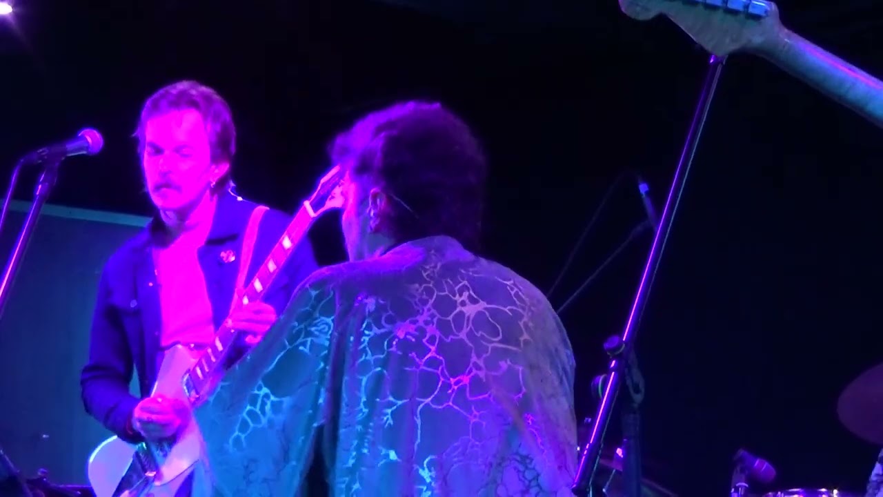 Marco Cinelli & Friends brings its sell out gig at Hampton Hub Club to a thunderous conclusion