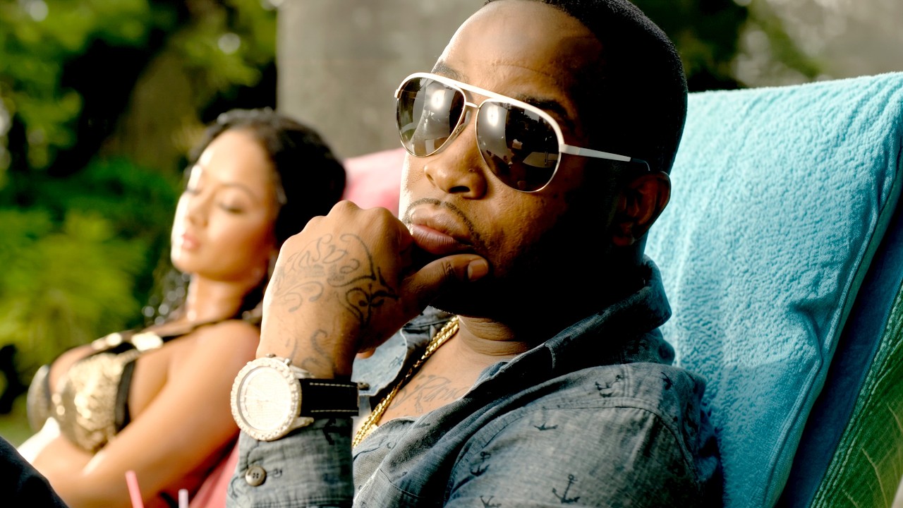 Pleasure P - Under (oficjalny teledysk)